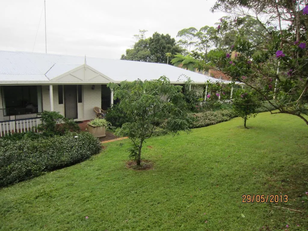 Bed & Breakfast Eden Lodge Nambour